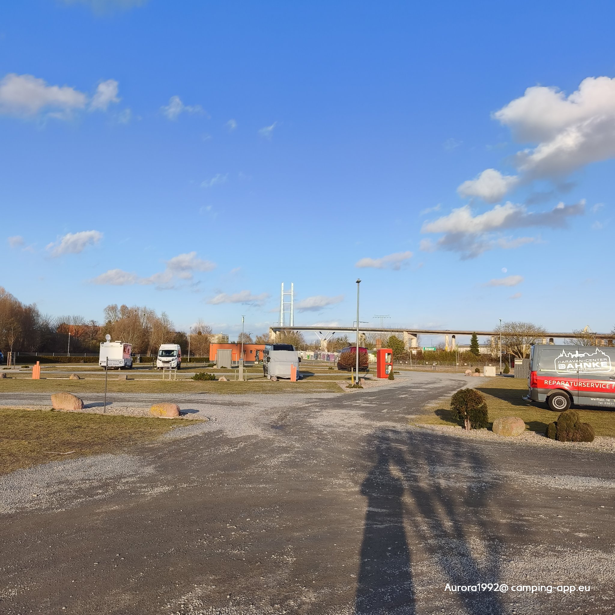 Caravanstellplatz An der Rügenbrücke — Foto 2