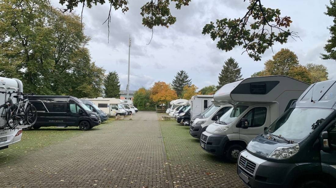 Volkspark am Marienberg — Стоянка з ночівлею in Nürnberg