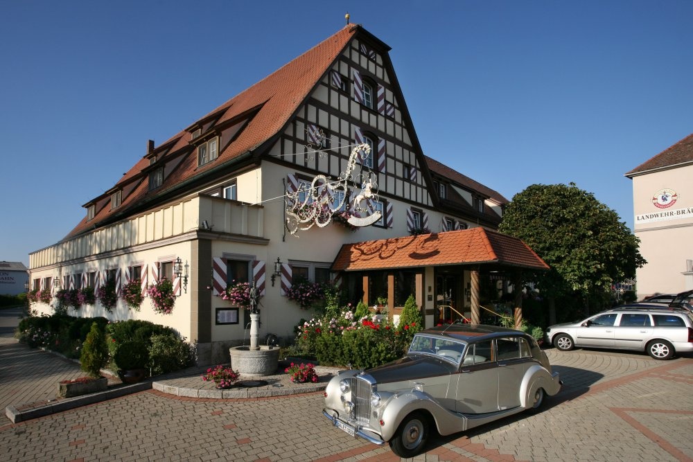Stellplatz am Hotel Brauerei Gasthof Landwehr-Bräu — At a Restaurant in Reichelshofen