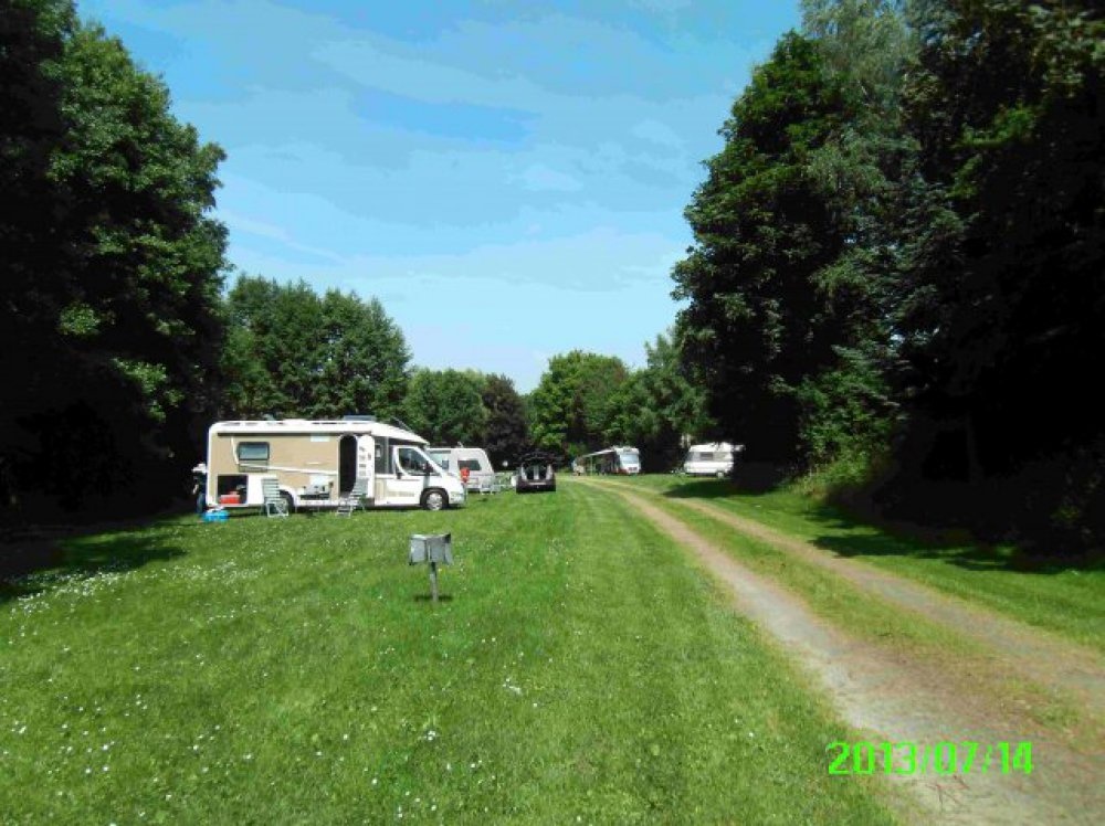 Country Camping Schinderhannes — Sítio de acampamento in Hausbay