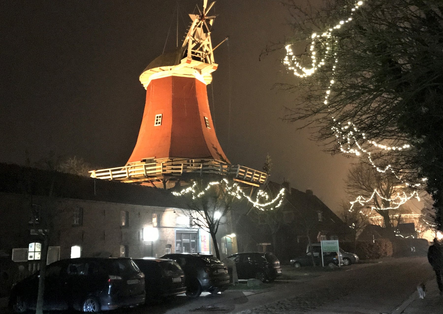 Reisemobilhafen Greetsiel — Karavan Sitesi in Krummhörn