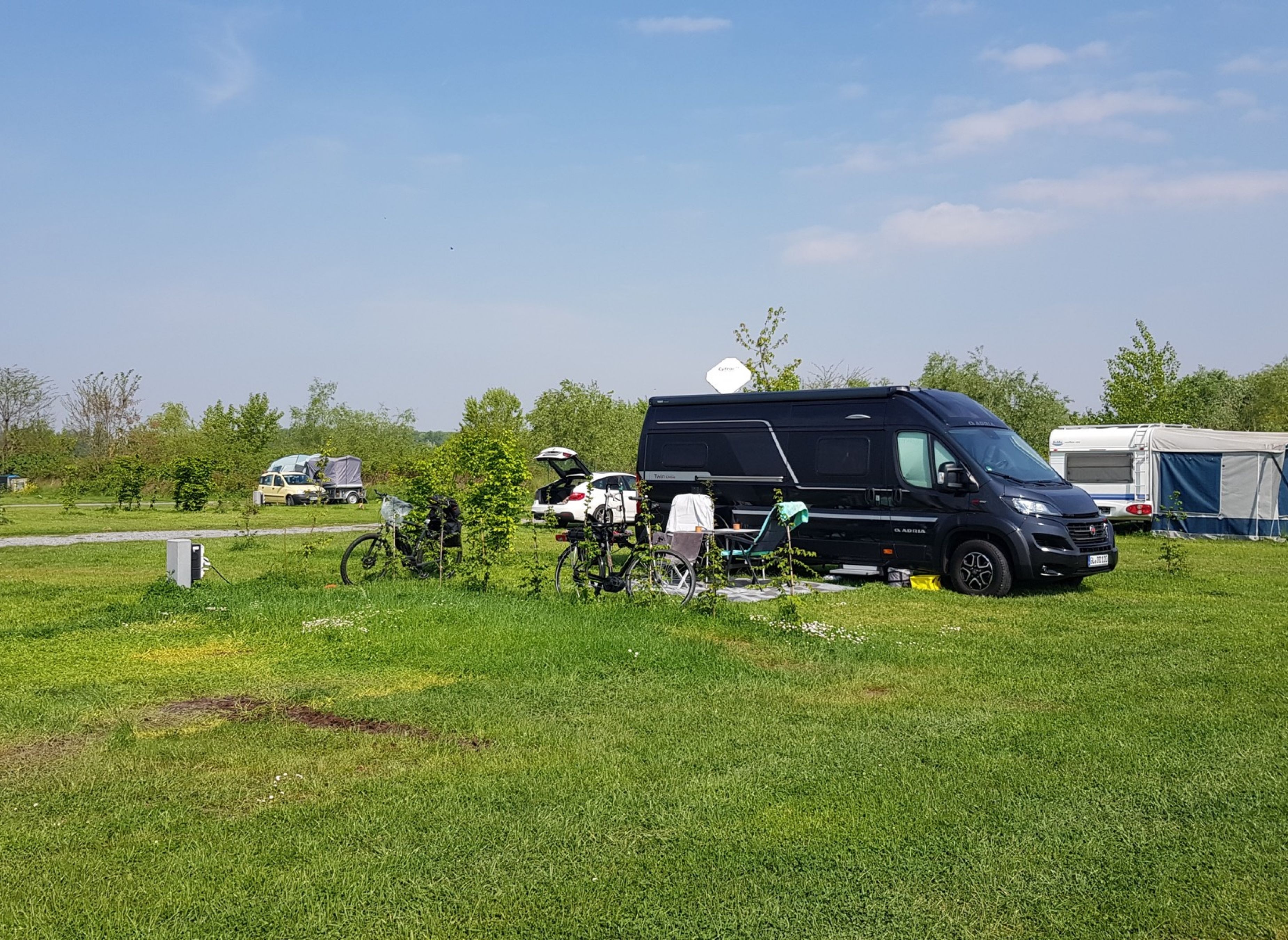 Inselcamping Kollersee (max. 4,5t) — Area da campeggio in Brühl