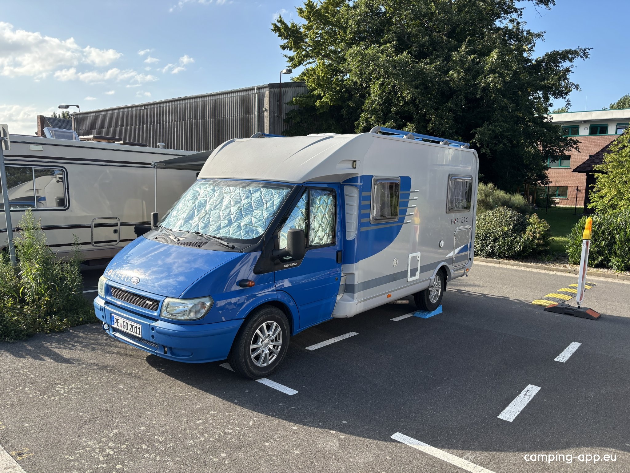 Stellplatz am Alten Hafen Weener — Camperplaats in Weener-Buschfeld