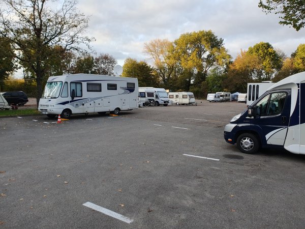 Stellplatz Hamburg Süd — Photo 2