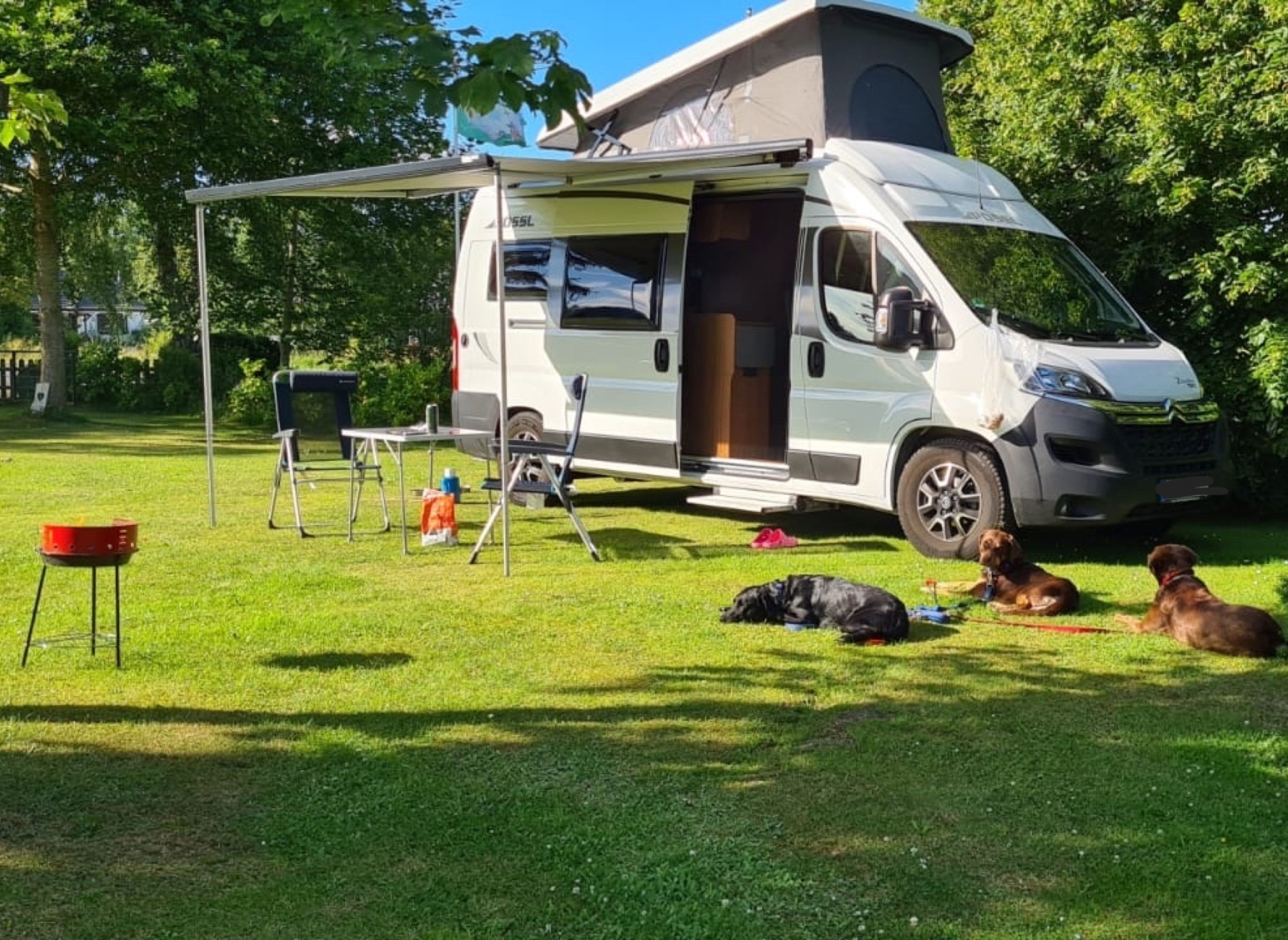 Übernachtungsparkplatz Quickborn Dithmarschen — 露营车营地 in Quickborn Dithmarschen
