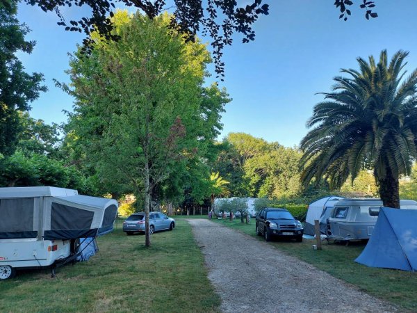 Camping Los Manzanos — Foto 4