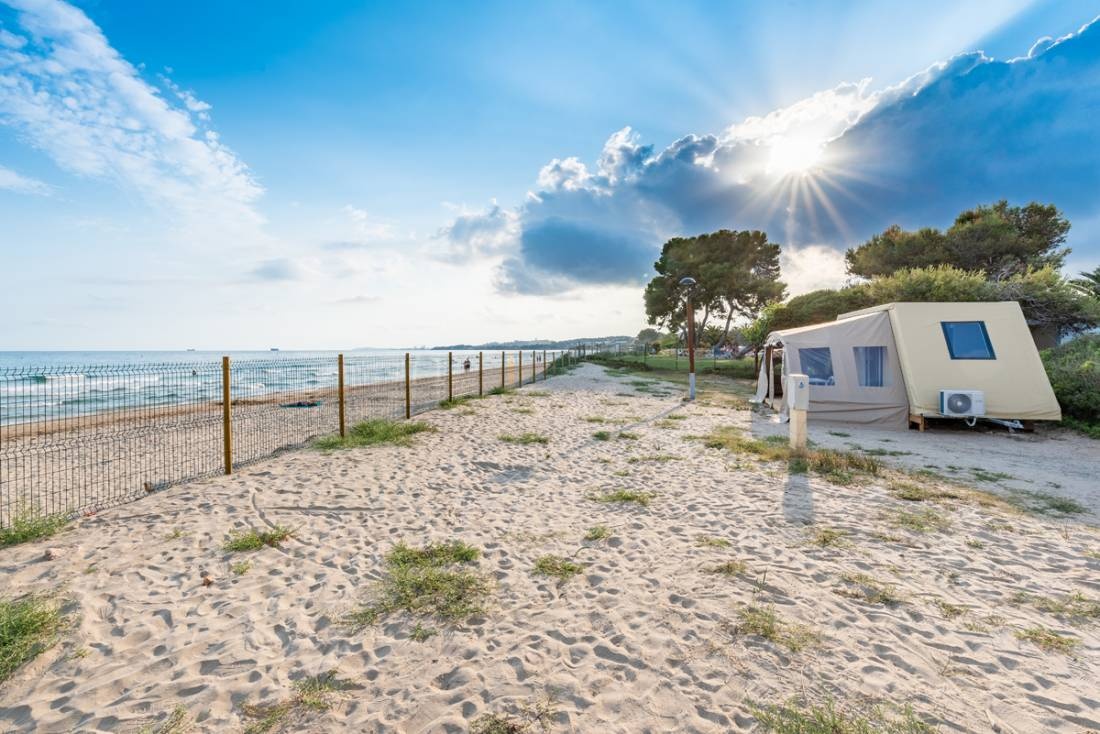 Camping Las Palmeras — Campingplatz in Crevillent / Comunidad Valenciana