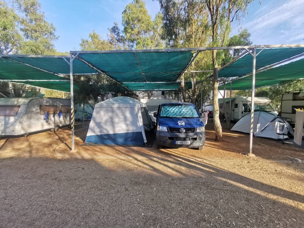 Camping Albergue Tau — Camping in San José