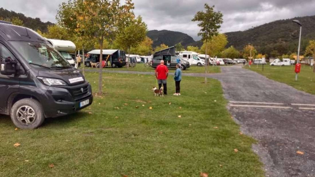 Camping Angosto — Area da campeggio in Villanañe / Euskadi