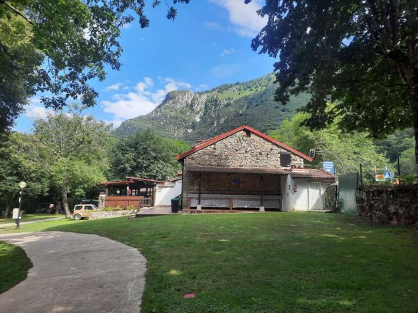 Camping Naranjo de Bulnes — Photo 3