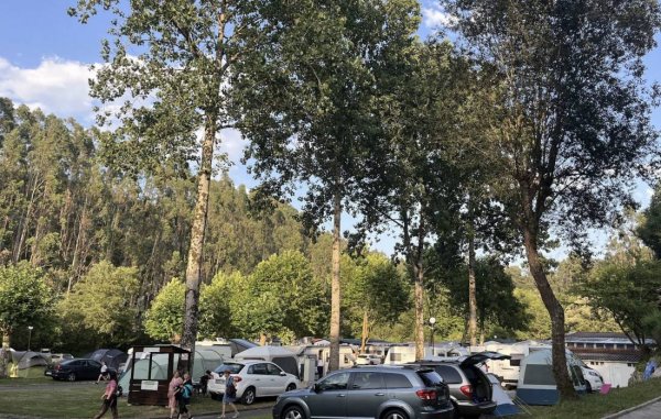 Camping Playa de La Franca Bungalows Asturias — Foto 2