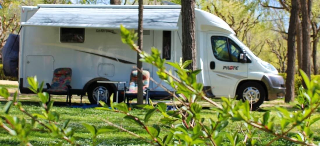 Globo Rojo Camping & Bungalows — Campingplass in Canet de Mar
