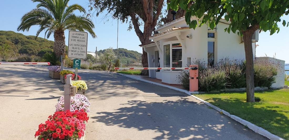 Camping Kanguro — Campingplads in Sant Pol de Mar / Cataluña