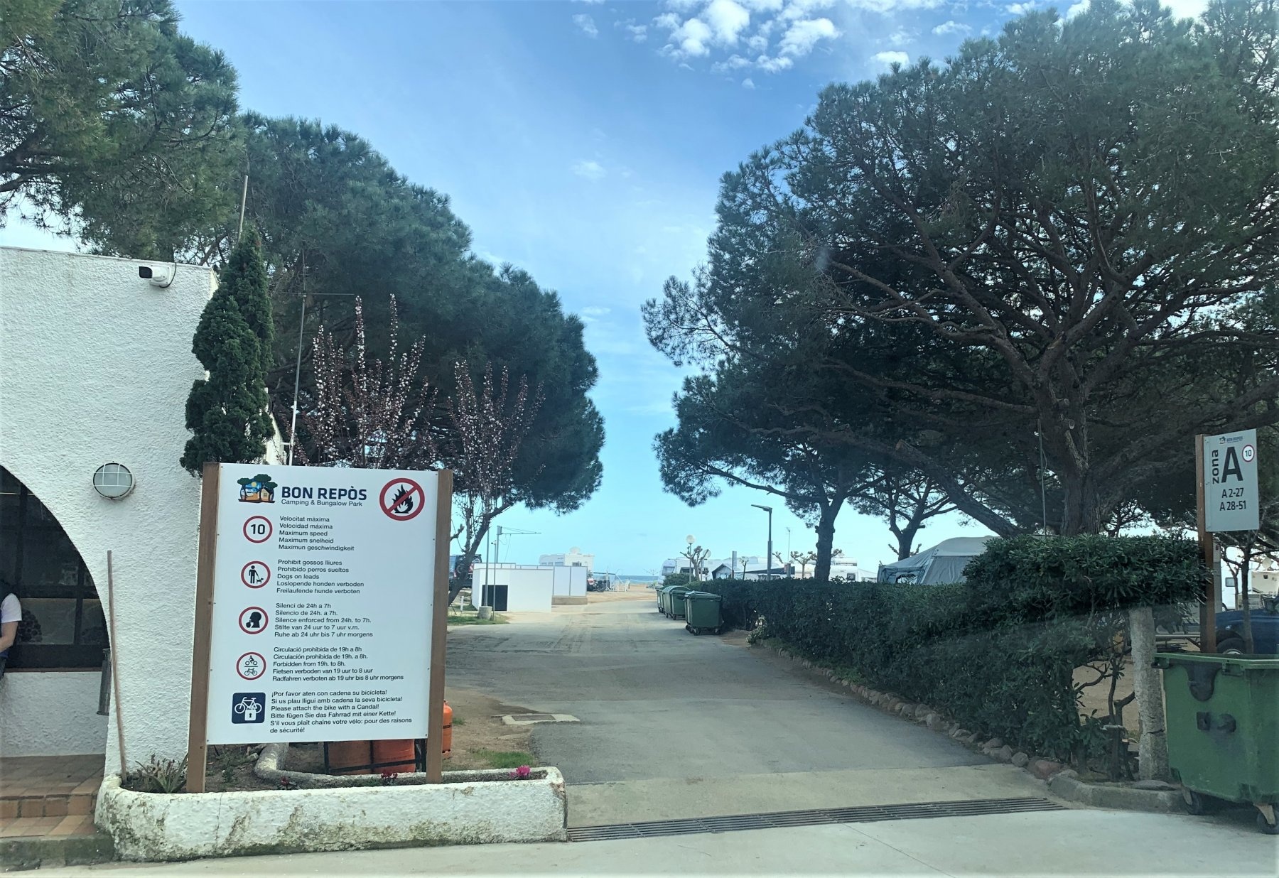 Camping Bon Repòs — Campingplass in Santa Susanna / Catalunya