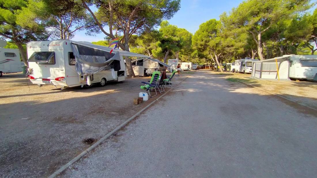 Camping El Garrofer — Campingplats in Sitges