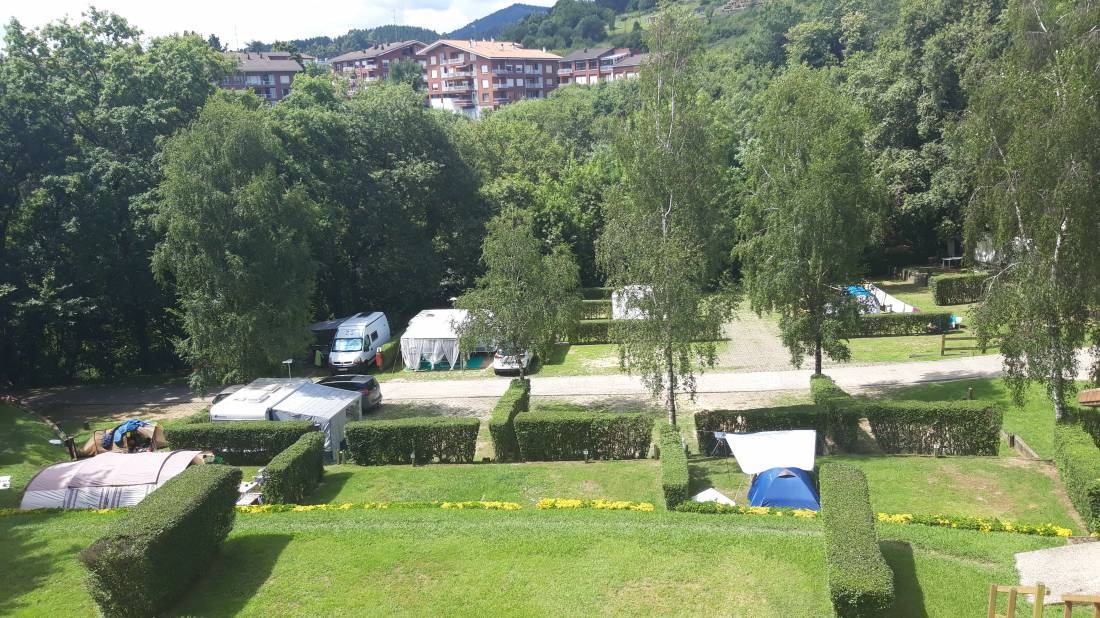 Camping & Bungalows Portuondo — Area da campeggio in Mundaka / País Vasco