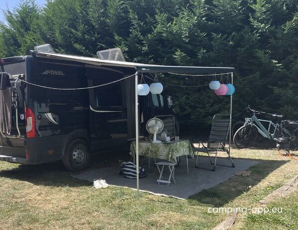 Camping Puerta de Los Montes Obarenes — Zdjęcie 3