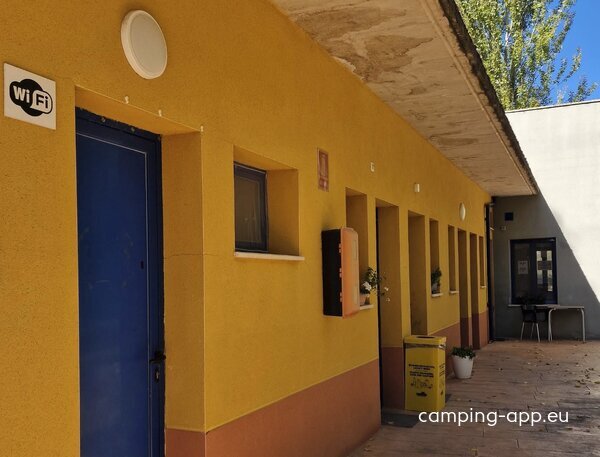Camping Puerta de Los Montes Obarenes — Foto 2