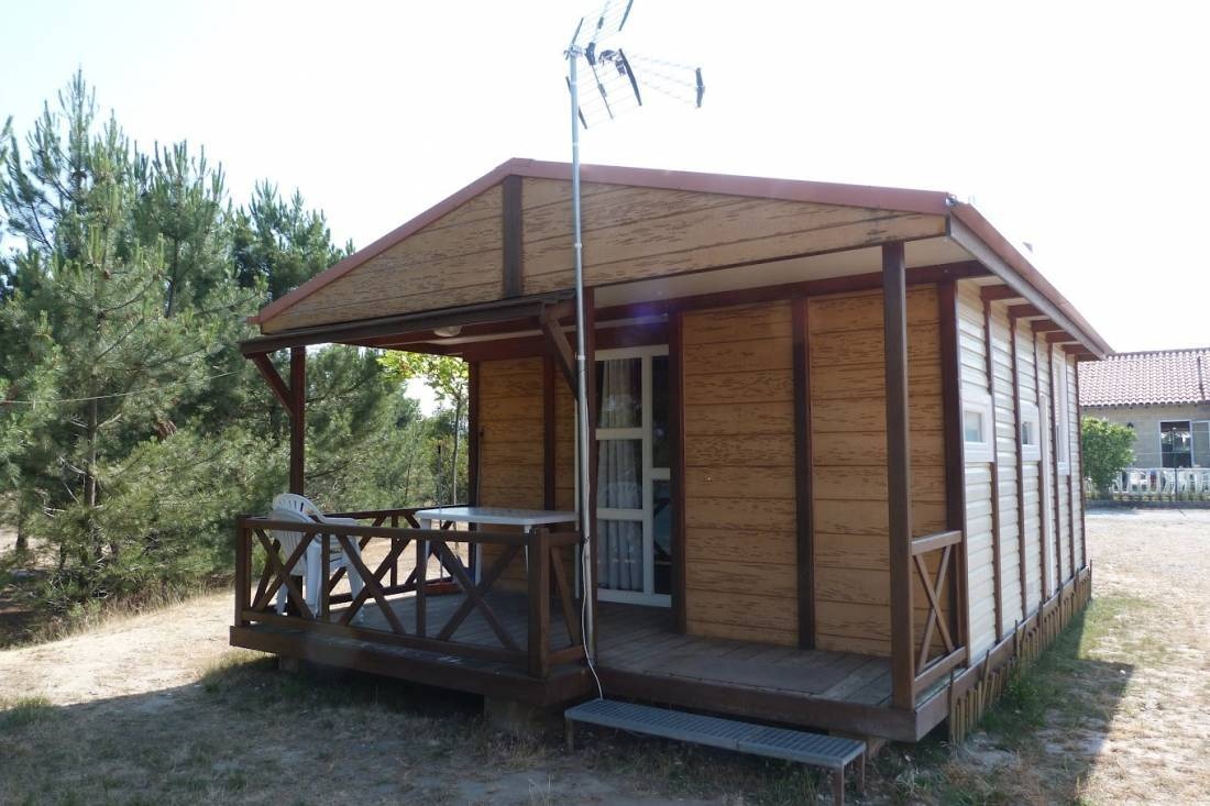 Camping Playa de Arija — Kemp in Arija