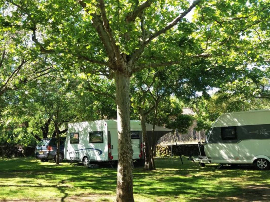 La Mata Camping - Bungalows — Campingplatz in Madrigal de la Vera