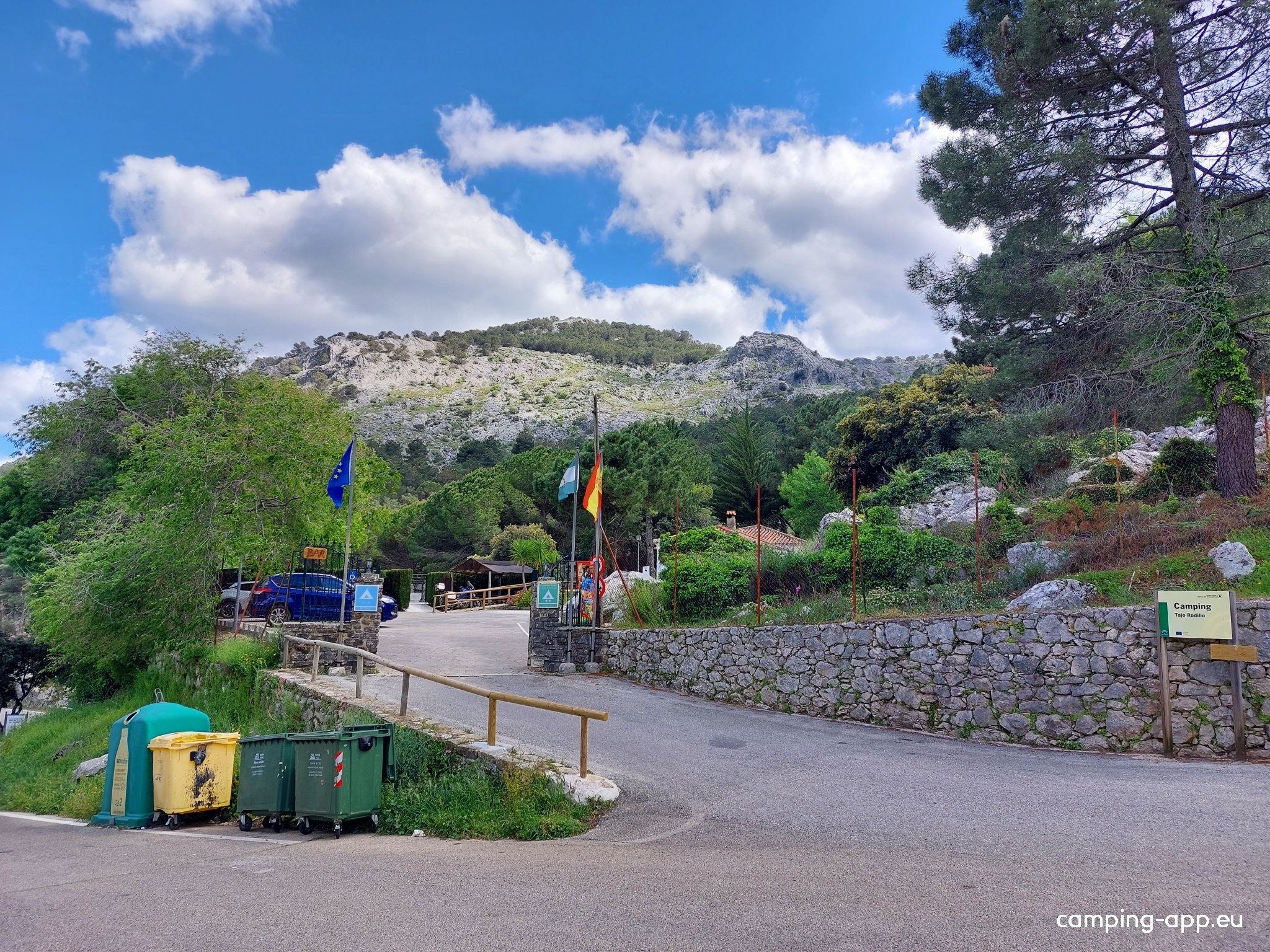 Camping Tajo Rodillo — Kamp yeri in Grazalema / Andalucía