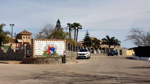 Camping La Rosaleda — Foto 2