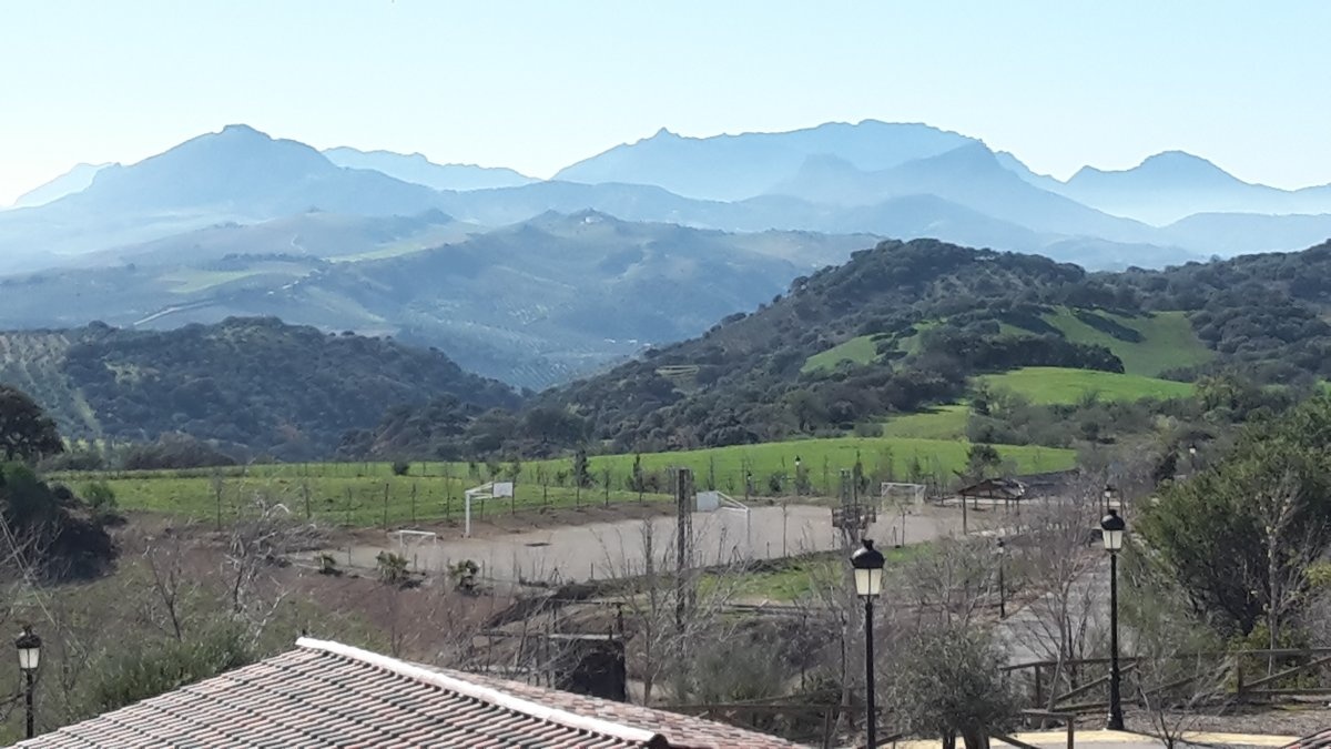 Camping Pueblo Blanco — Kamp yeri in Olvera / Andalucía