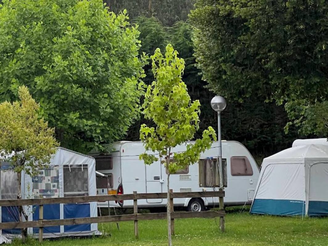 Camping El Helguero — Area da campeggio in Ruilobuca / Cantabria