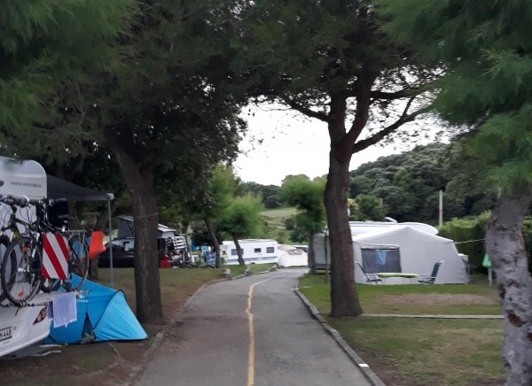 Camping Playa de Isla — Area da campeggio in Arnuero / Cantabria