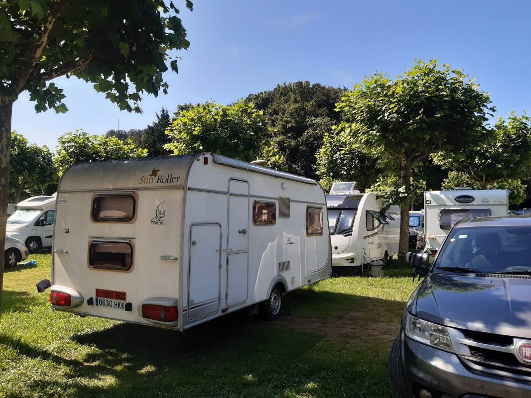 Camping Playa Arenillas — Kemp in Islares / Cantabria