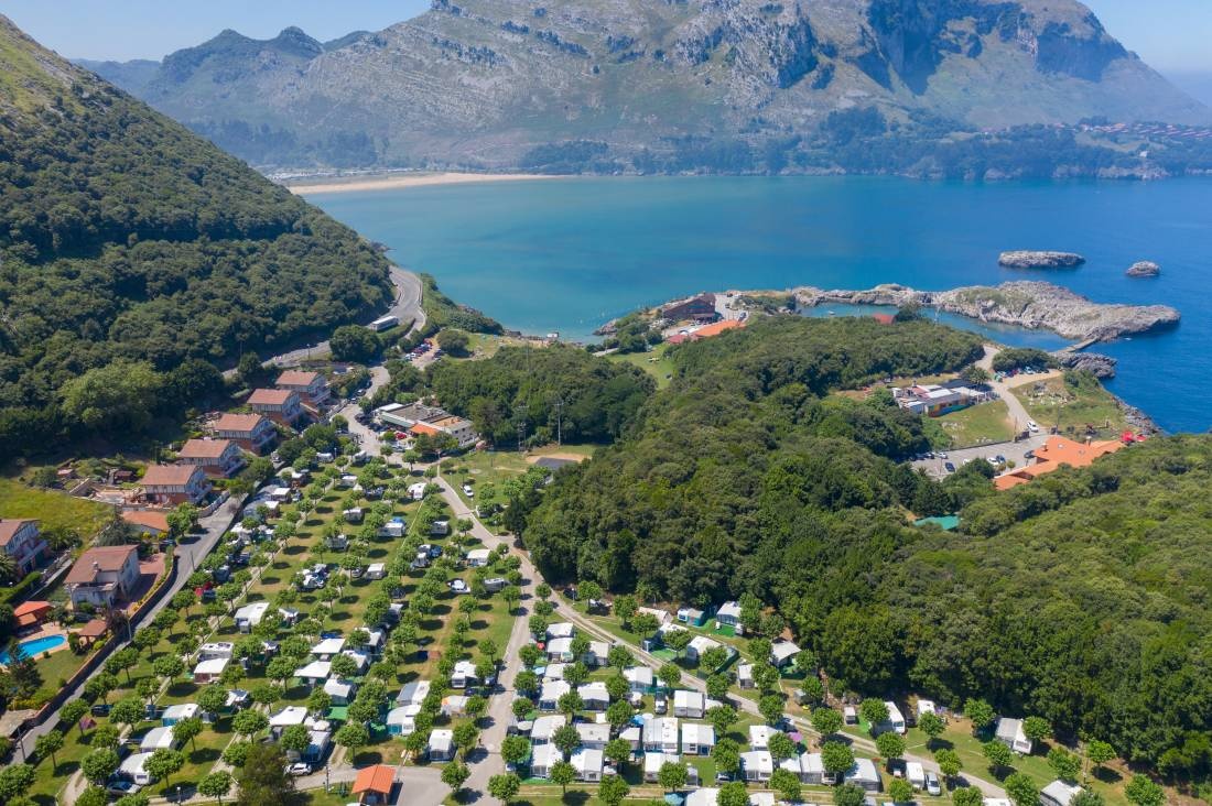 Camping Playa Arenillas — Sítio de acampamento in Islares / Cantabria