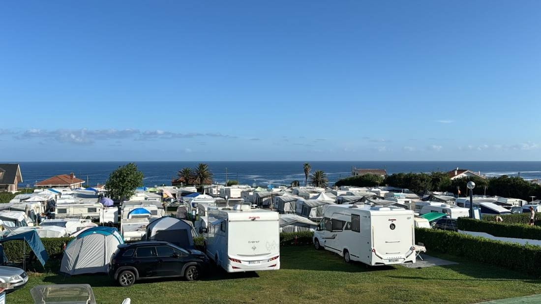 Barrio la Arnía — Area da campeggio in Santander / Cantabria