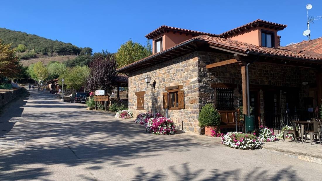 Camping La Viorna — Area da campeggio in Mieses / Cantabria