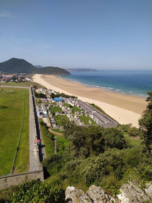 Camping Playa de Berria — Kemp in Santoña