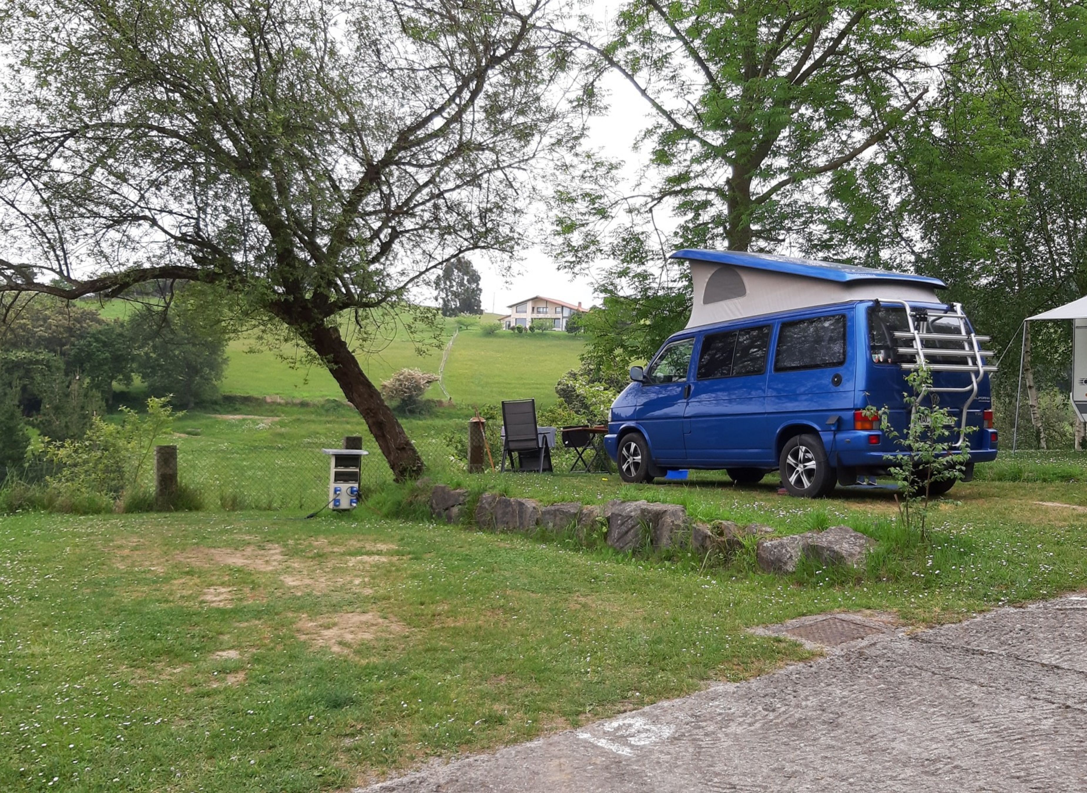 Camping & Bungalows Itxaspe — Sítio de acampamento in Deba-Itziar / País Vasco