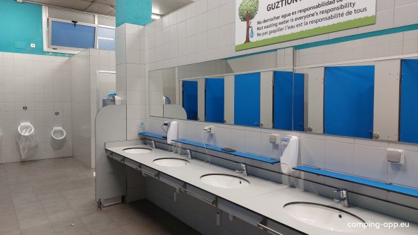 Camping & bungalows Zumaia — Photo 5