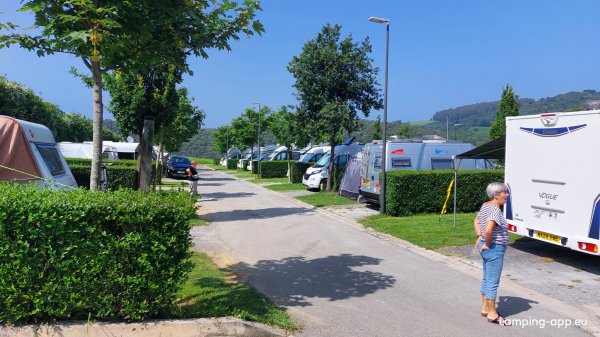 Camping & bungalows Zumaia — Photo 4