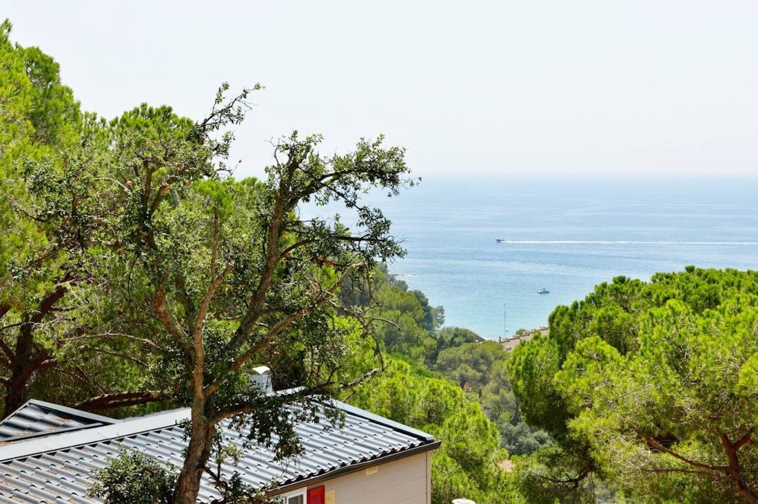 CANYELLES — Camping in Lloret de Mar / Cataluña