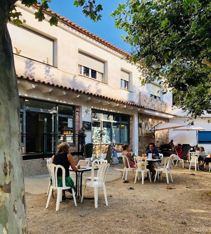 Camping L'Ombra — Місце для кемпінгу in Llançà