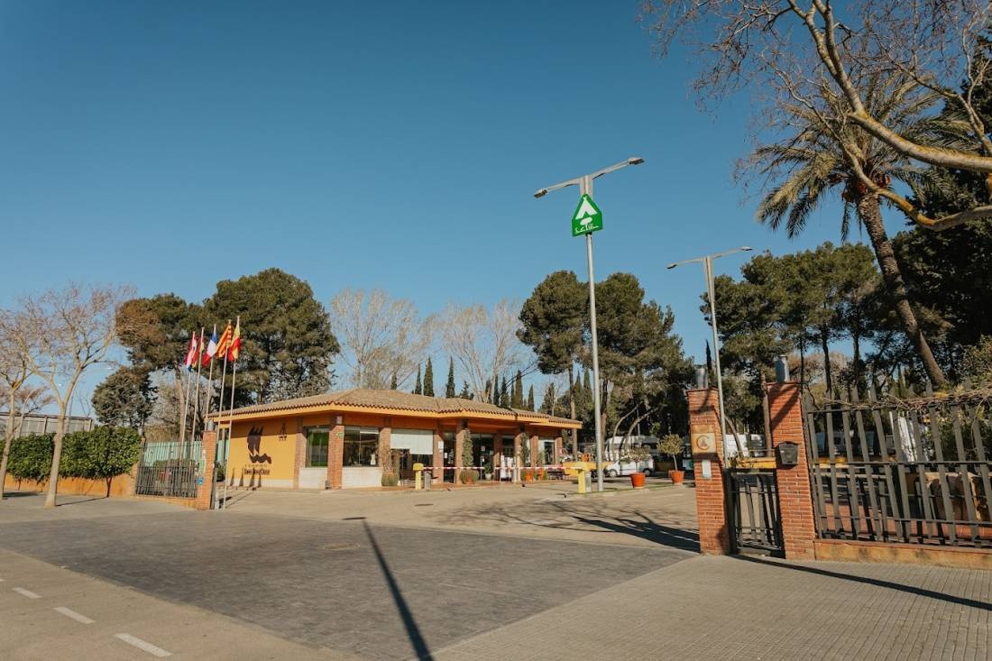 Camping Santa Elena Ciutat — Camping in Lloret de Mar
