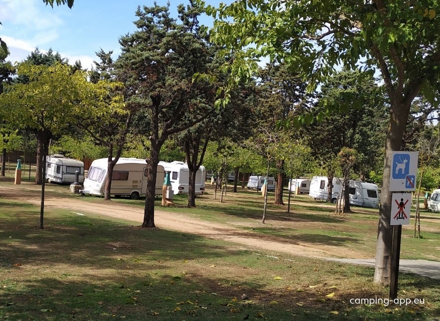 Camping Relax Nat (FKK) — Area da campeggio in Mont-ras / Cataluña
