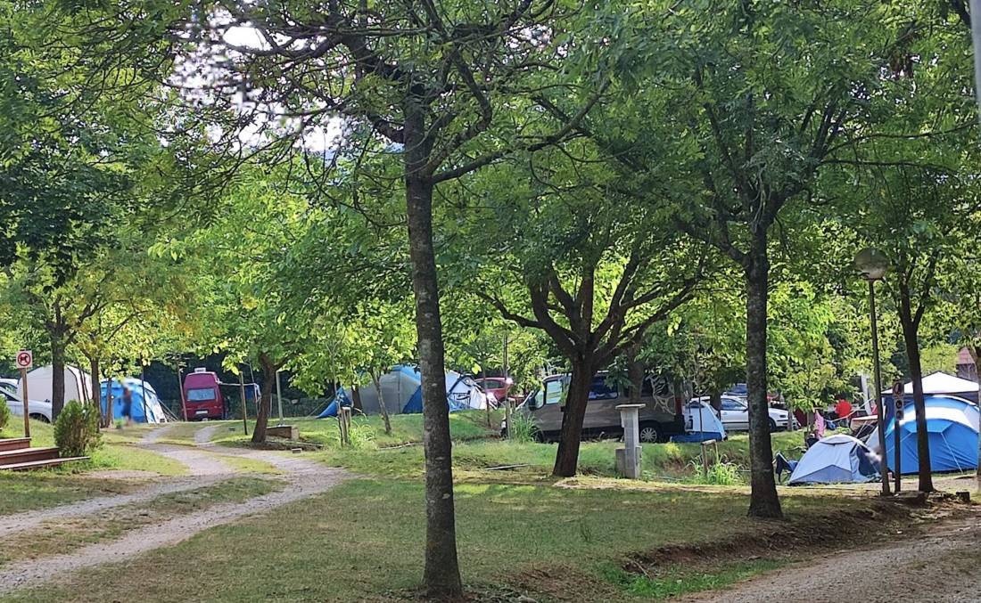 La Soleia d'Oix — Campingplats in Оix / Cataluña