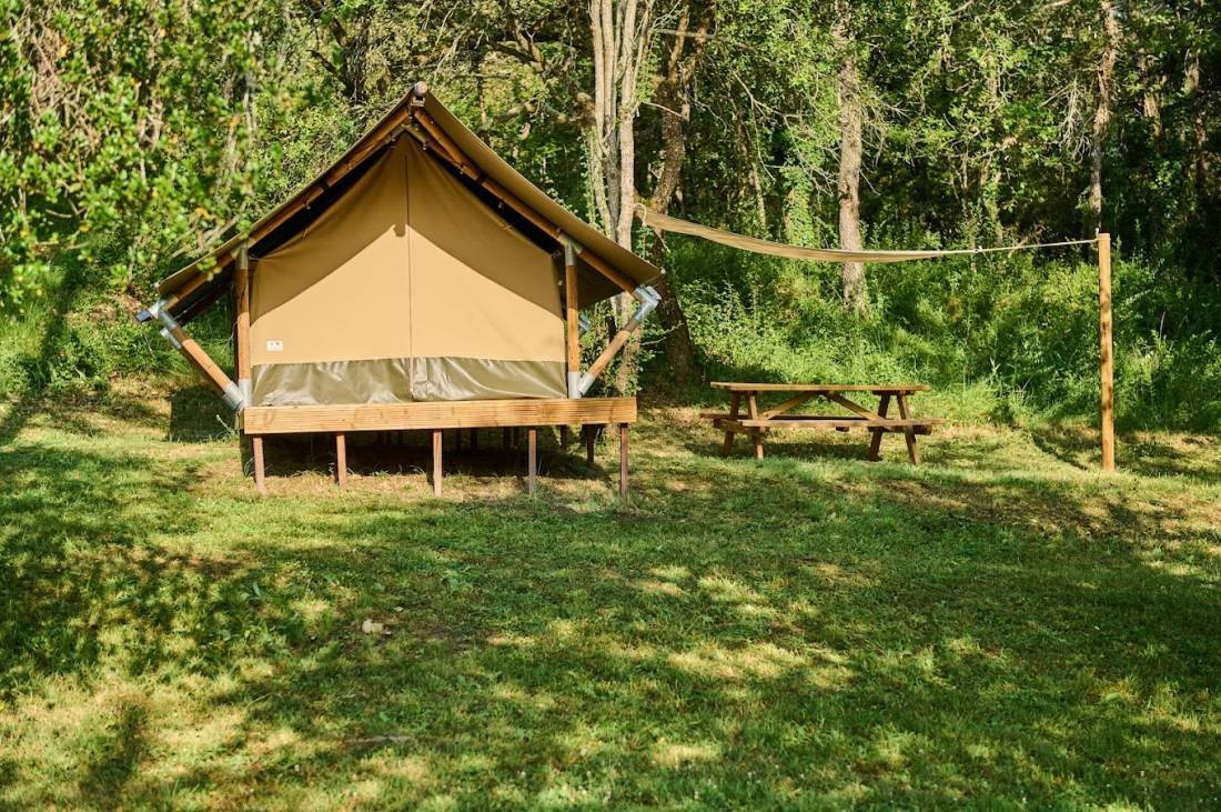 Càmping La Vall de Campmajor — Camping Site in St. Miquel de Campmajor / Cataluña