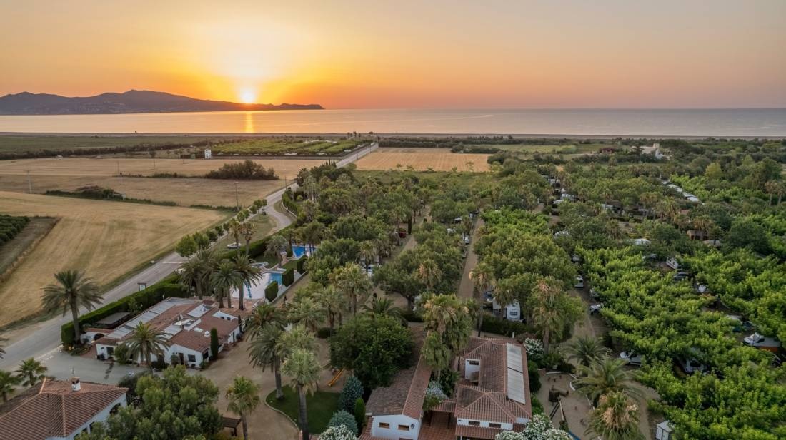 Camping las Palmeras — Campingplass in Sant Pere Pescador, Girona / Cataluña