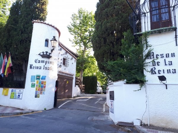 Camping Reina Isabel — Cámping in La Zubia / Andalucía