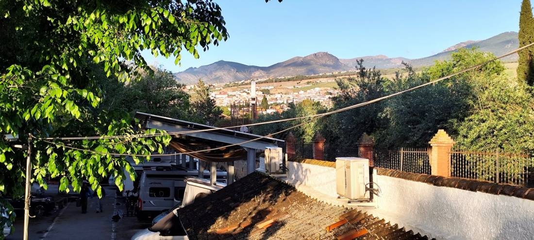 Camping Reina Isabel — Campingplass in La Zubia / Andalucía