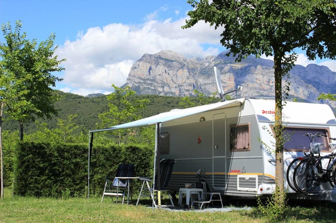Camping Peña Montañesa — Campingplass in Labuerda - Ainsa / Aragón