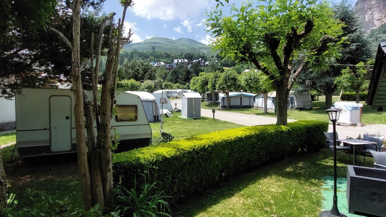 Camping Escarra — Campingplatz in Escarrilla