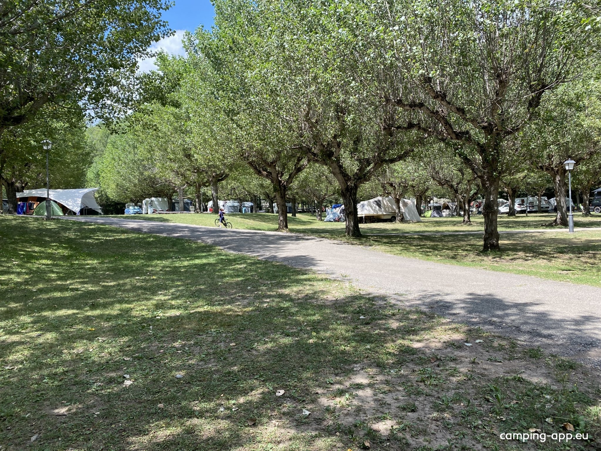 CAMPING BALIERA — Kemping in Bonansa / Aragón