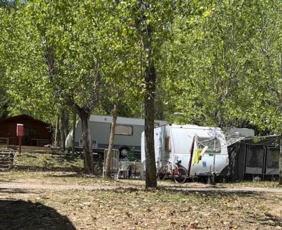 Camping Valle de Hecho — Kamp yeri in Hecho / Aragón